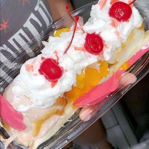 Meet your Posher, Victoria